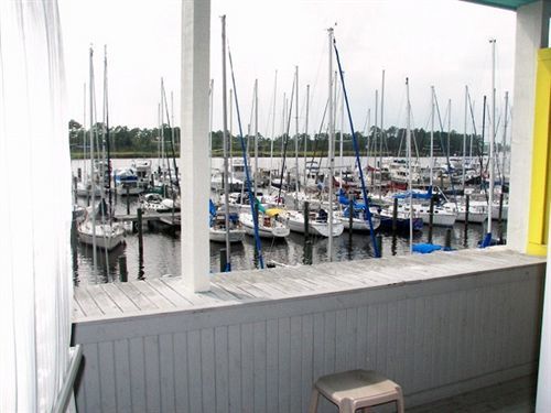 Fairfield Harbour Guest Rooms Ню Берн Екстериор снимка